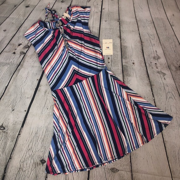 Striped Chevron Keyhole Skater Dress - Picture 3 of 7